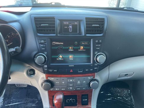 Used 2010 Toyota Highlander Limited image 20
