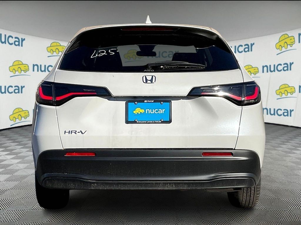 New 2026 Honda HR-V LX image 6