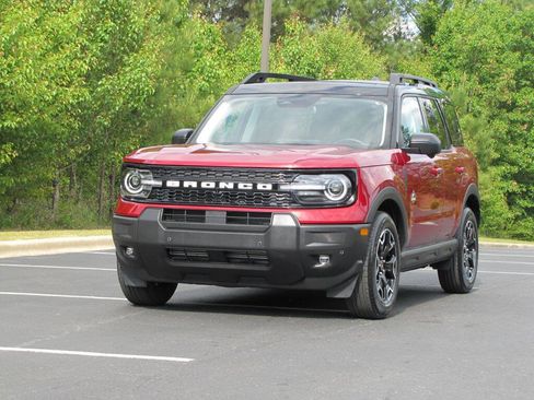 Used 2025 Ford Bronco Sport Outer Banks w/ Outer Banks Tech Package+ image 7