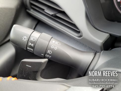 Certified 2025 Subaru Crosstrek 2.5i Limited w/ Crosstrek Mirror Package image 32