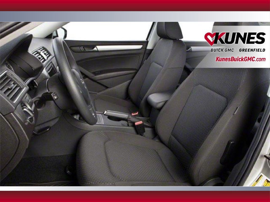 Used 2013 Volkswagen Passat 2.5 S FWD image 7
