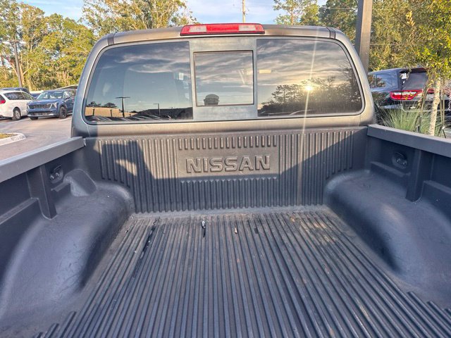 Used 2018 Nissan Frontier SV RWD image 7