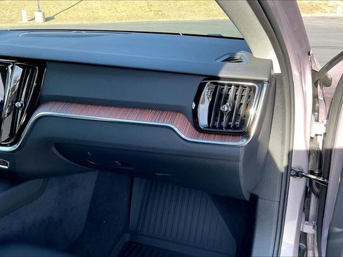 New 2026 Volvo V60 B5 Cross Country Plus w/ Climate Package image 28