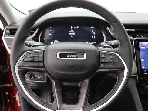 Used 2023 Jeep Grand Cherokee 4WD 4xe w/ Luxury Tech Group II image 18