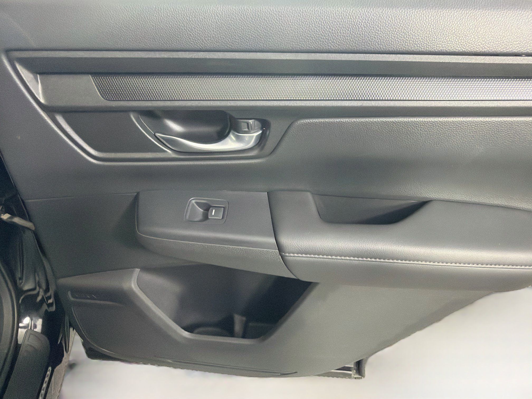 Used 2023 Honda CR-V LX image 27