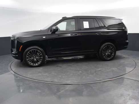 Certified 2025 Cadillac Escalade Sport Platinum w/ LPO, Floor Liner Package image 2