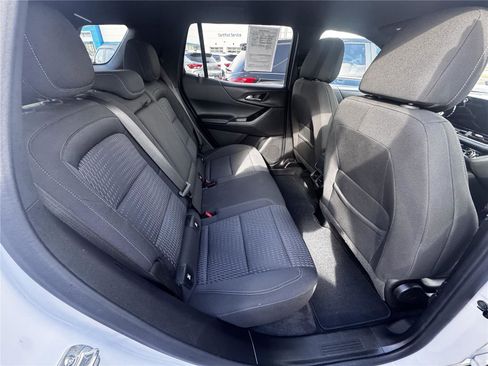 Used 2025 Chevrolet Equinox LT FWD image 9