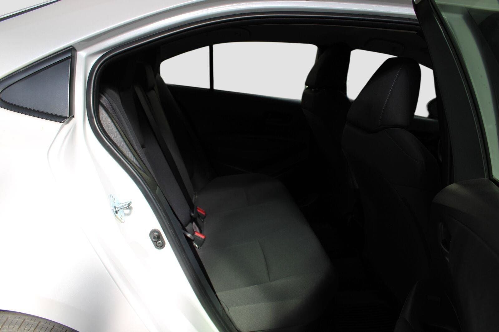 Used 2022 Toyota Corolla LE FWD image 19
