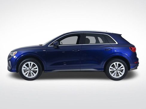Certified 2025 Audi Q3 2.0T Premium w/ Convenience Package image 2