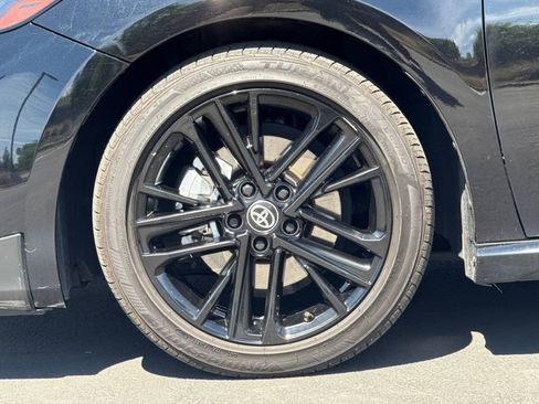 Used 2025 Toyota Camry SE image 15