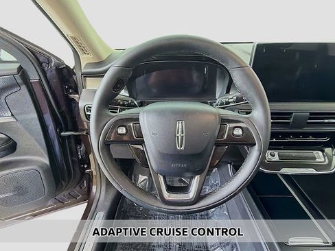 Used 2023 Lincoln Corsair AWD w/ Equipment Group 101A image 6