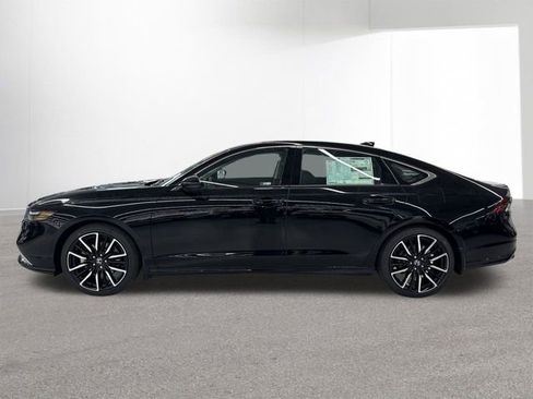 New 2026 Honda Accord Touring image 30