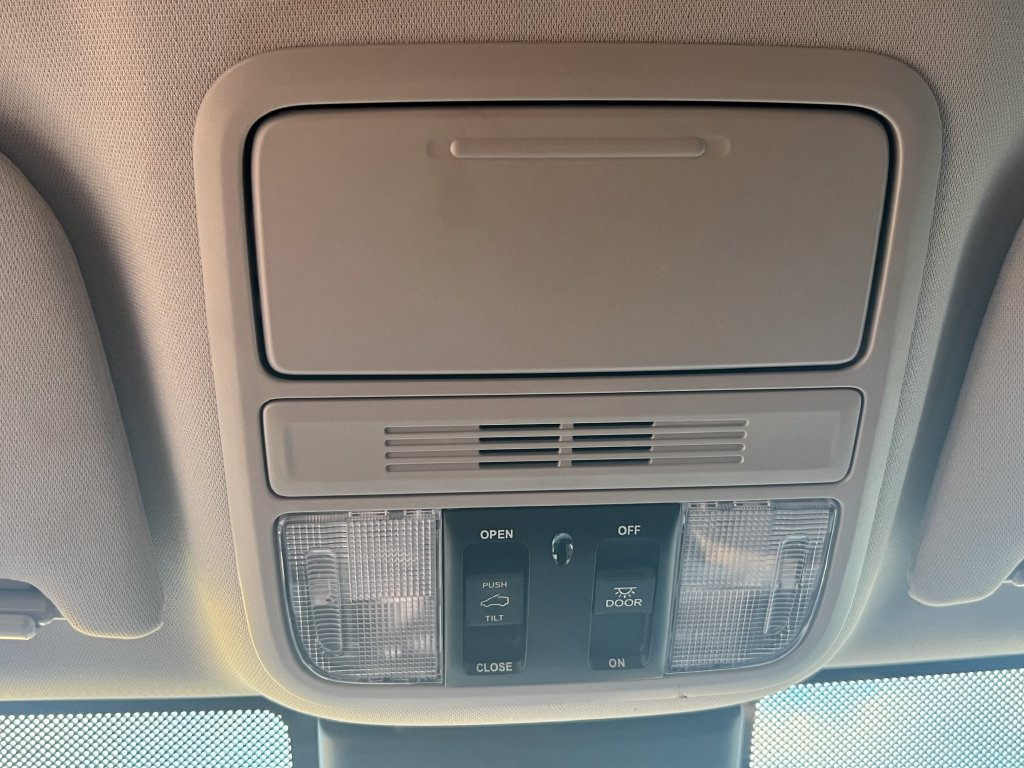 Used 2025 Honda Odyssey EX-L image 38