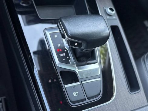 Used 2022 Audi Q5 2.0T Premium AWD/4WD image 26
