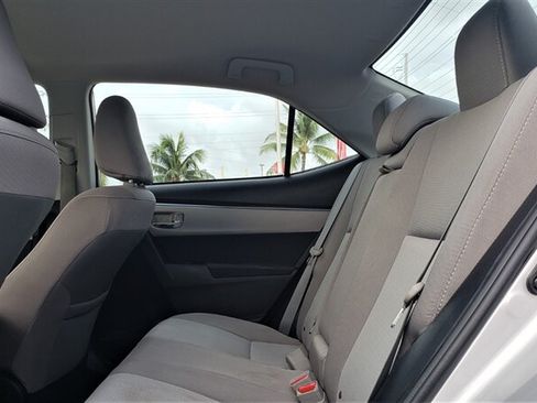 Used 2016 Toyota Corolla LE FWD image 11