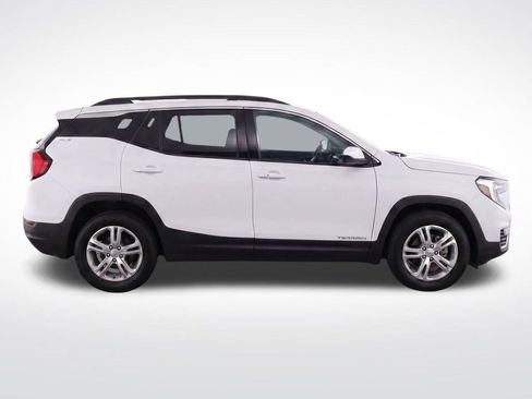 Certified 2024 GMC Terrain SLE w/ Driver Convenience Package AWD/4WD image 9