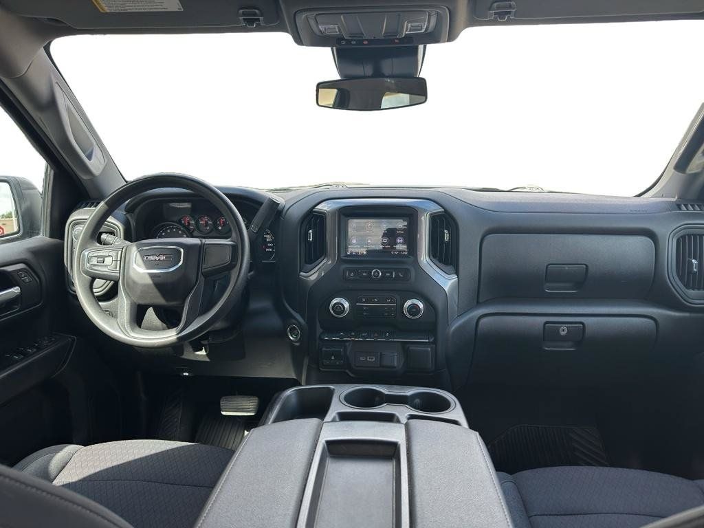 Used 2024 GMC Sierra 1500 Pro w/ Graphite Edition AWD/4WD image 9