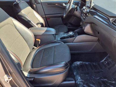 Certified 2024 Ford Escape ST-Line image 27