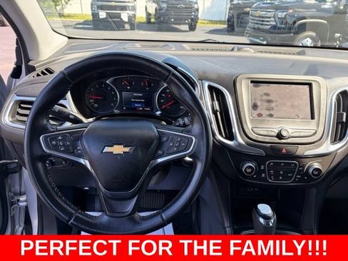 Used 2020 Chevrolet Equinox LT FWD image 17