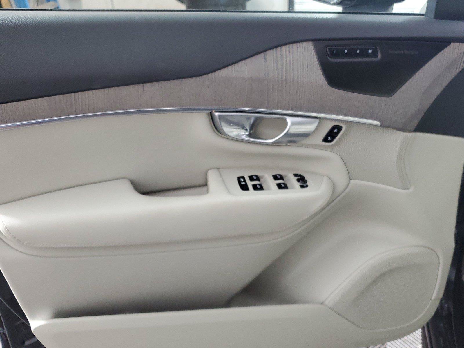 Certified 2023 Volvo XC90 B6 Plus w/ Protection Package Premier AWD/4WD image 20