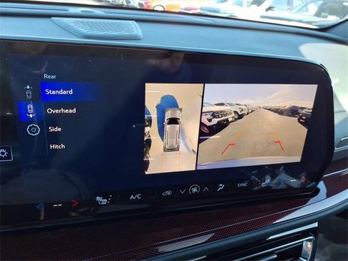 New 2026 Chevrolet Traverse Z71 w/ Enhanced Driving Package image 14