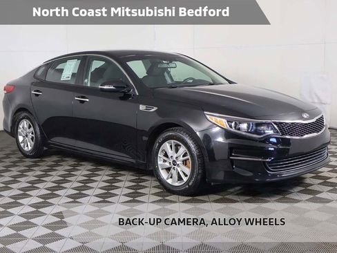 Used 2017 Kia Optima LX image 1