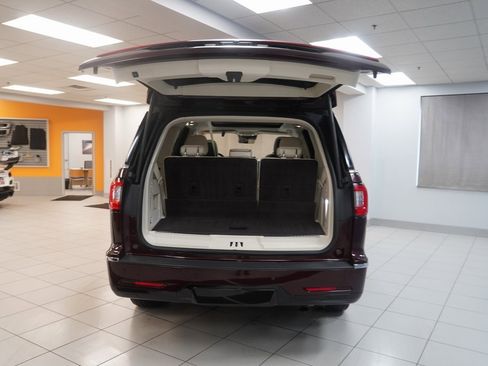 Used 2018 Lincoln Navigator Black Label image 10