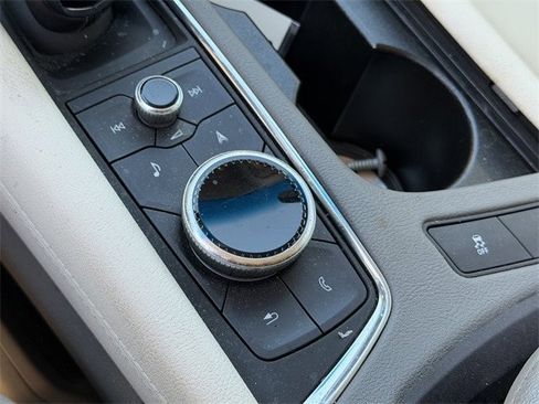 Used 2022 Cadillac XT5 Premium Luxury image 20