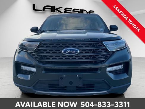 Used 2021 Ford Explorer XLT w/ Equipment Group 202A image 9