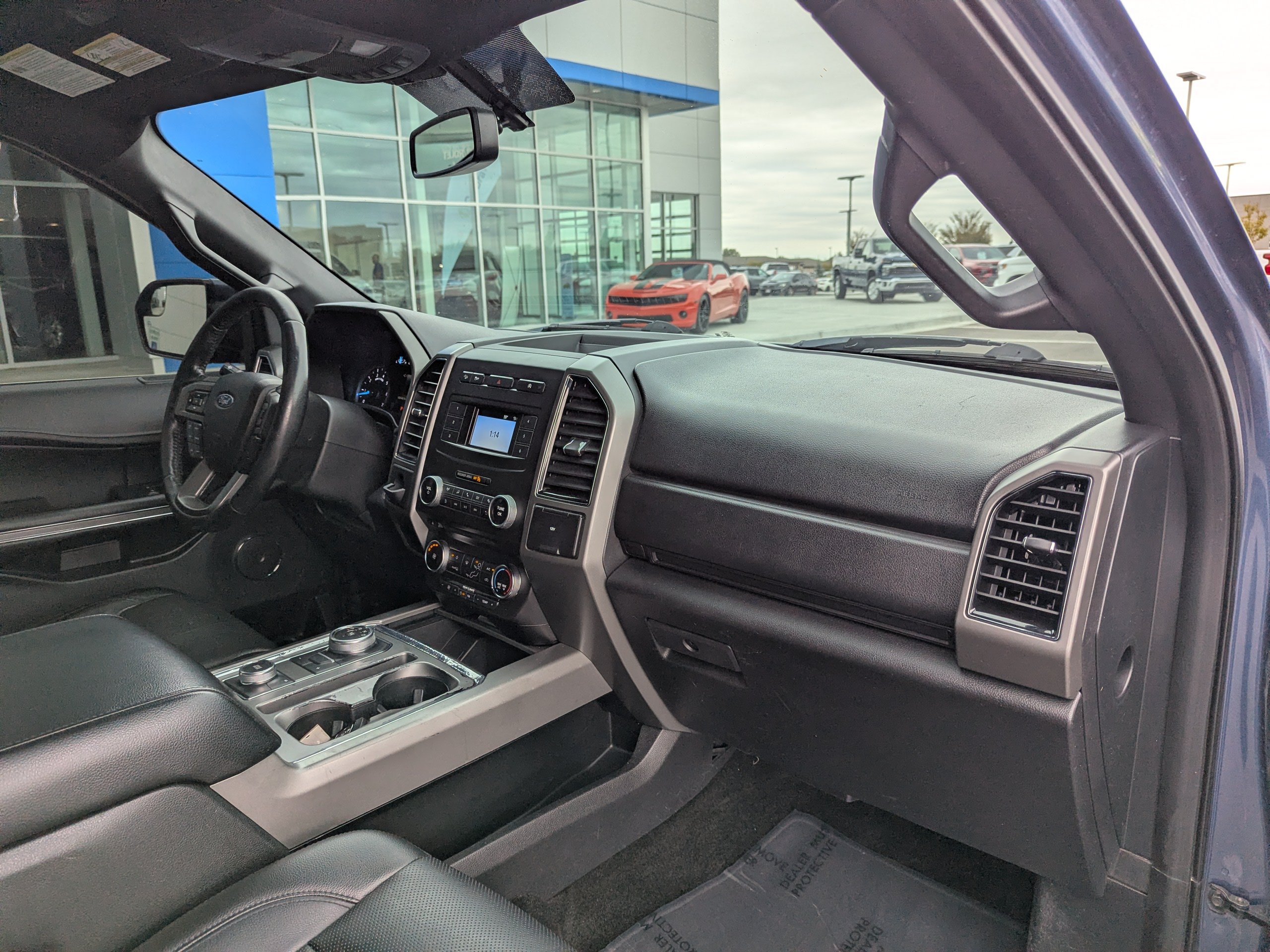 Used 2018 Ford Expedition Max XLT w/ Equipment Group 201A AWD/4WD image 39
