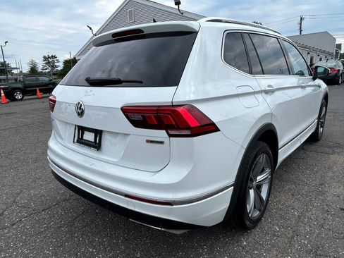 Used 2019 Volkswagen Tiguan SEL R-Line AWD/4WD image 5