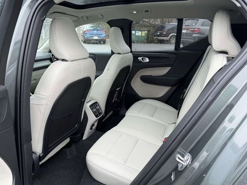 New 2026 Volvo XC40 B5 Ultra w/ Protection Package Premier AWD/4WD image 14