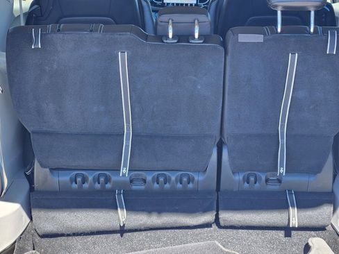 Used 2024 Chrysler Pacifica Select image 21