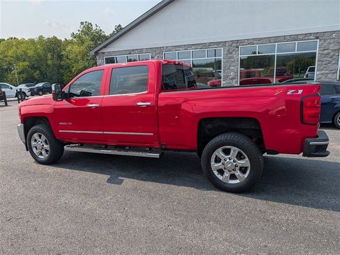 Used 2019 Chevrolet Silverado 2500 LTZ w/ Duramax Plus Package AWD/4WD image 4