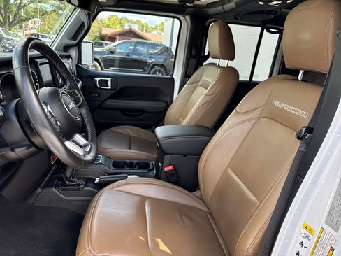 Used 2020 Jeep Gladiator Rubicon image 11
