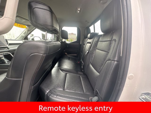 Used 2023 Toyota Tundra Limited AWD/4WD image 21