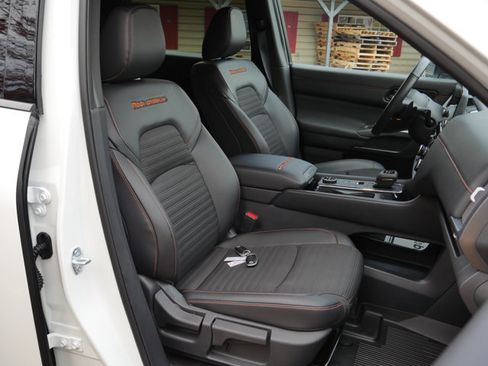 Certified 2025 Nissan Pathfinder Rock Creek image 29