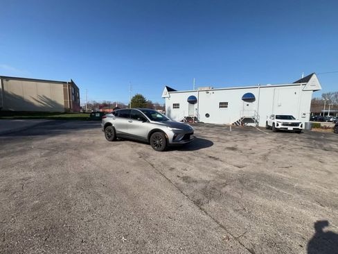 Used 2025 Buick Envista Sport Touring image 15