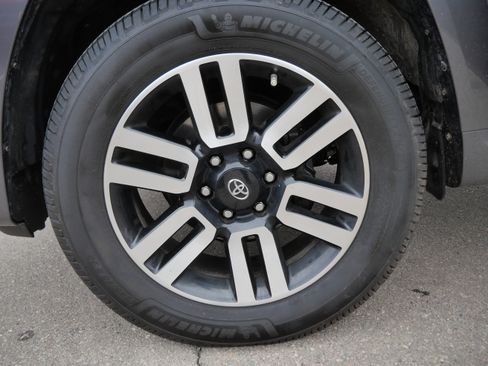 Certified 2021 Toyota 4Runner Limited image 16