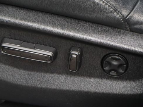 Used 2021 Honda CR-V Touring image 19