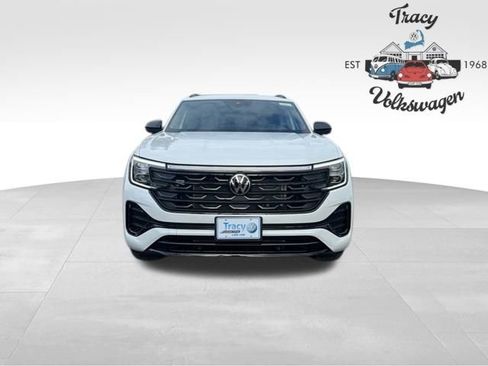 New 2026 Volkswagen Tiguan SEL R-Line image 2