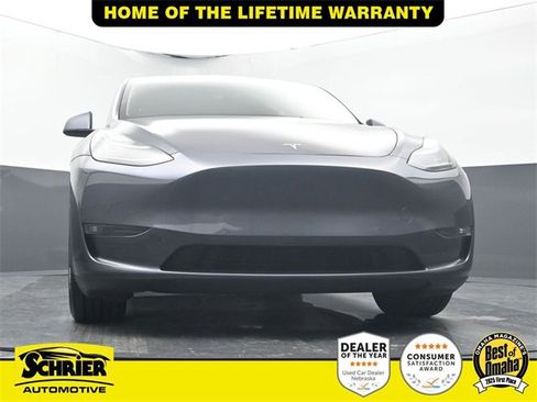 Used 2022 Tesla Model Y Long Range image 57