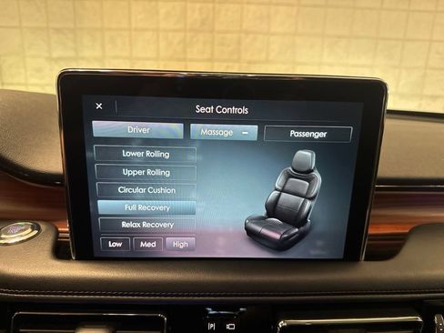 Used 2023 Lincoln Aviator Grand Touring w/ Equipment Group 301A AWD/4WD image 31