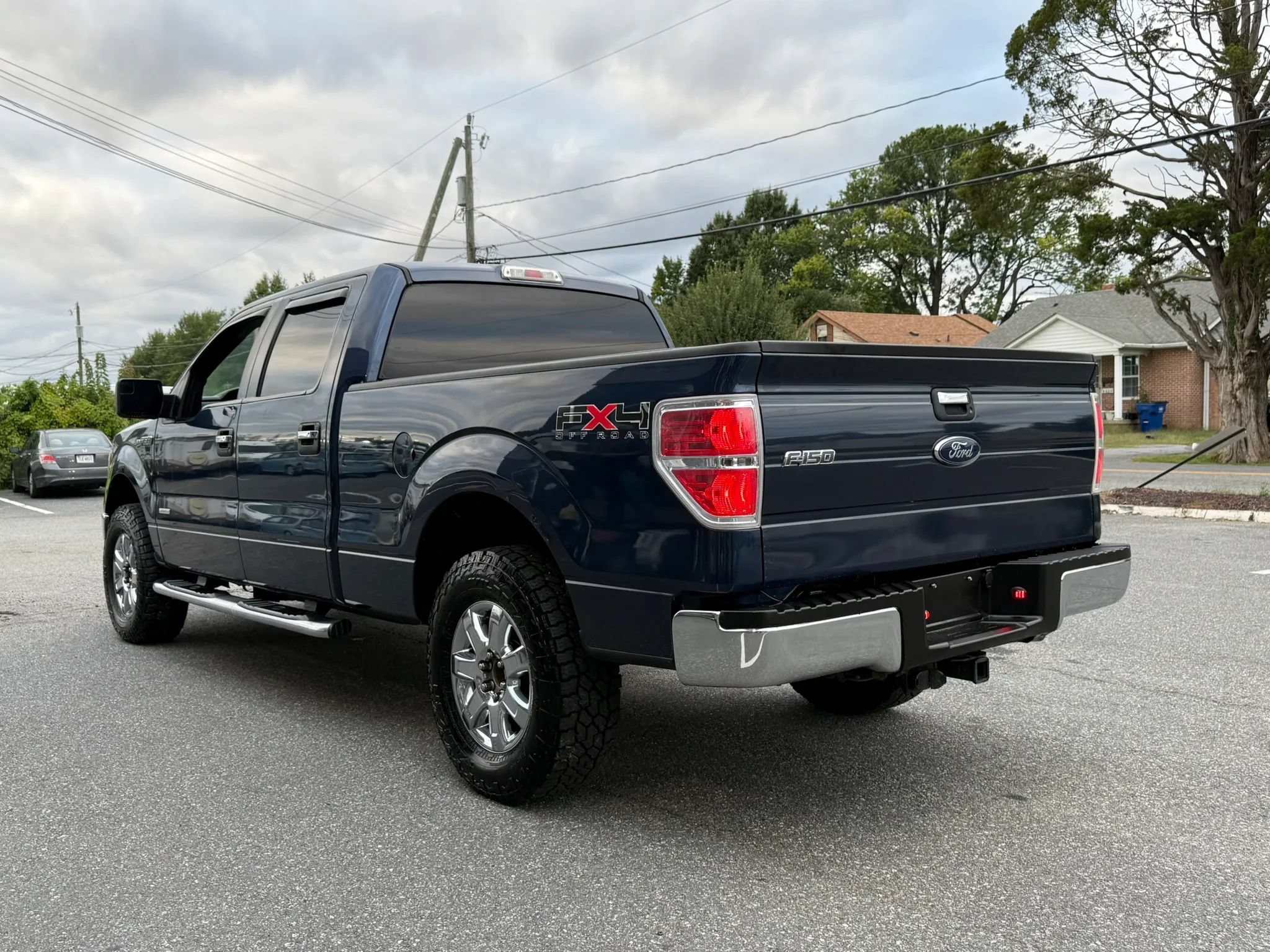Used 2013 Ford F150 XLT w/ XLT Chrome Pkg AWD/4WD image 4