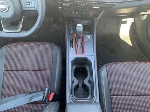 New 2025 Nissan Kicks SR w/ Illumination Package image 14