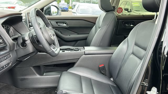 Certified 2023 Nissan Rogue SV w/ SV Premium B Package AWD/4WD image 10
