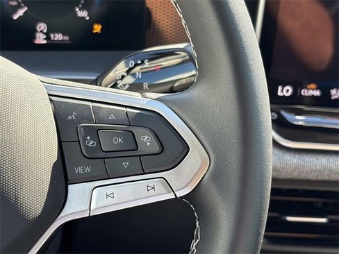 Certified 2025 Volkswagen Tiguan S image 18