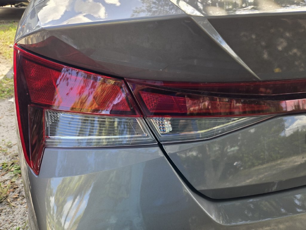 Used 2024 Hyundai Elantra SEL FWD image 8