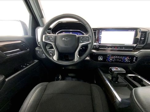 Used 2024 Chevrolet Silverado 1500 RST w/ Protection Package RWD image 4