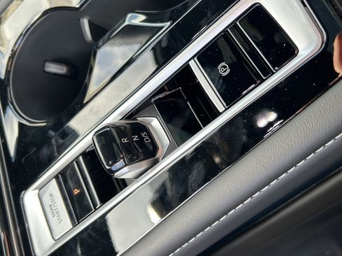 New 2026 Volkswagen Atlas Cross Sport SEL Premium R-Line image 17